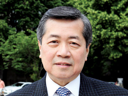 Ed Chin ’71
